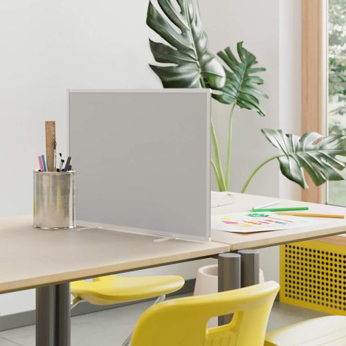 Sichtschutz als Tischaufsteller, mit doppelseitigem Flanellstoff, Coronaschutz B/H: 65x55 cm, Stoffarbe: weinrot