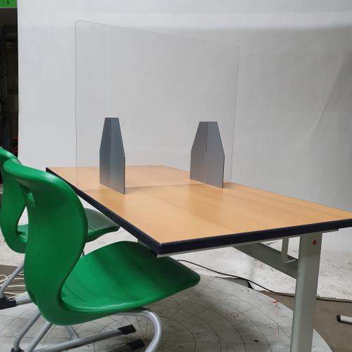 Polystyrol Schutzwand als Tischaufsteller und Coronaschutz B/H: 75x55 cm